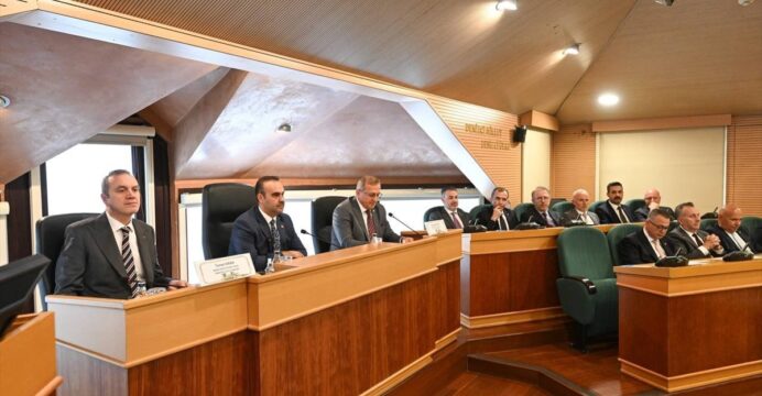 Bakan Kacır, Deniz Ticaret Odası Meclis Toplantısı'na katıldı: