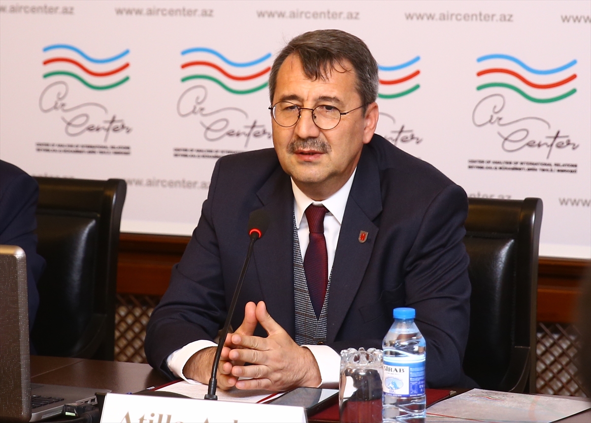 Bakü'de “Azerbaycan-Türkiye ilişkileri” konulu toplantı yapıldı