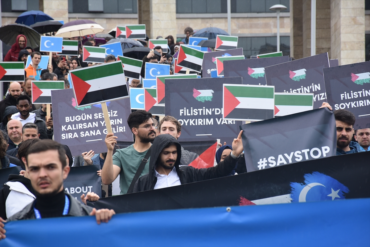 Bartın'da üniversite öğrencileri Filistin'e destek için “sessiz yürüyüş” yaptı