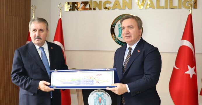 BBP Genel Başkanı Destici, Erzincan’da ziyaretlerde bulundu