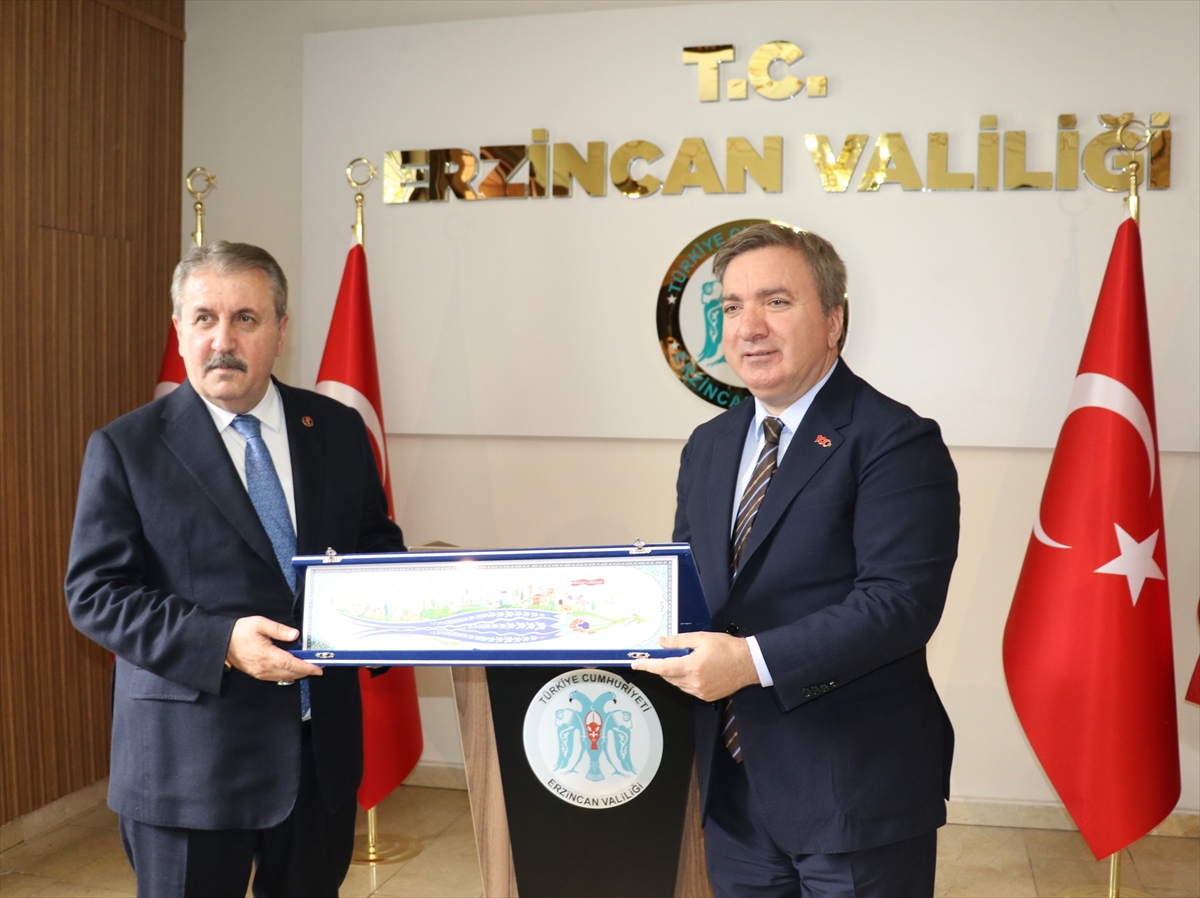 BBP Genel Başkanı Destici, Erzincan’da ziyaretlerde bulundu