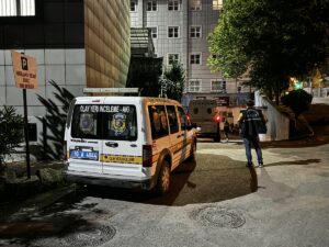 BURSA (AA) – Bursa'nın Yıldırım ilçesinde, engelli çocuğunu öldürüp intihar