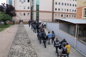 ÇANKIRI (AA) – Çankırı merkezli 9 ildeki "Mahzen-49" operasyonlarında gözaltına