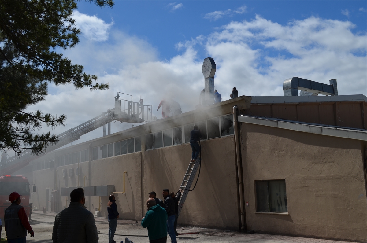 Çankırı'da fabrikada çıkan yangın söndürüldü