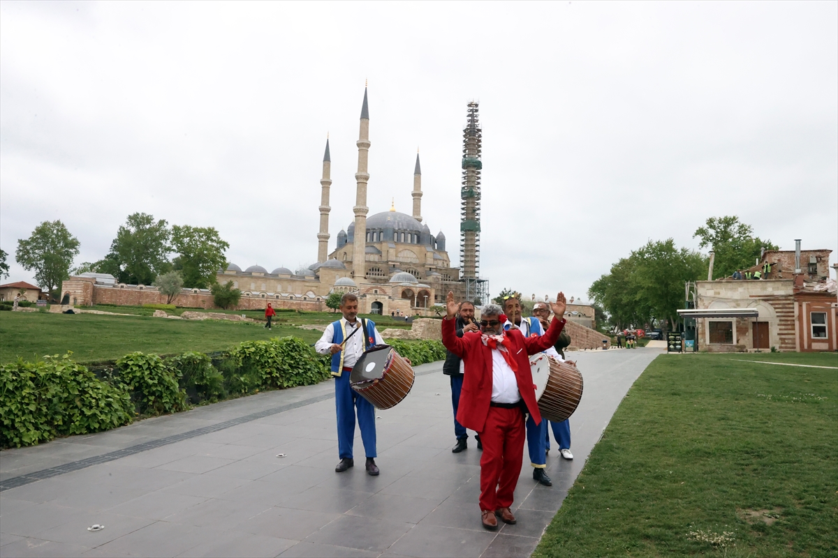 Çeribaşıdan Kakava'ya davullu zurnalı davet