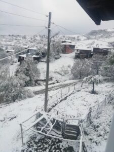 ÇORUM (AA) – Çorum'un yüksek kesimlerinde kar yağışı etkili oldu.