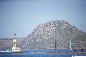 - Muğla'nın Bodrum ilçesinden başlayan yarışlara 16 ülkeden 26 ekip