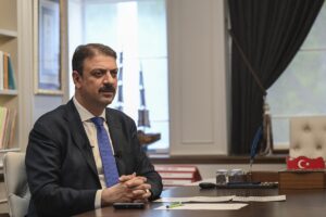 ANKARA (AA) – Vakıflar Genel Müdürü Sinan Aksu, deprem bölgesinde