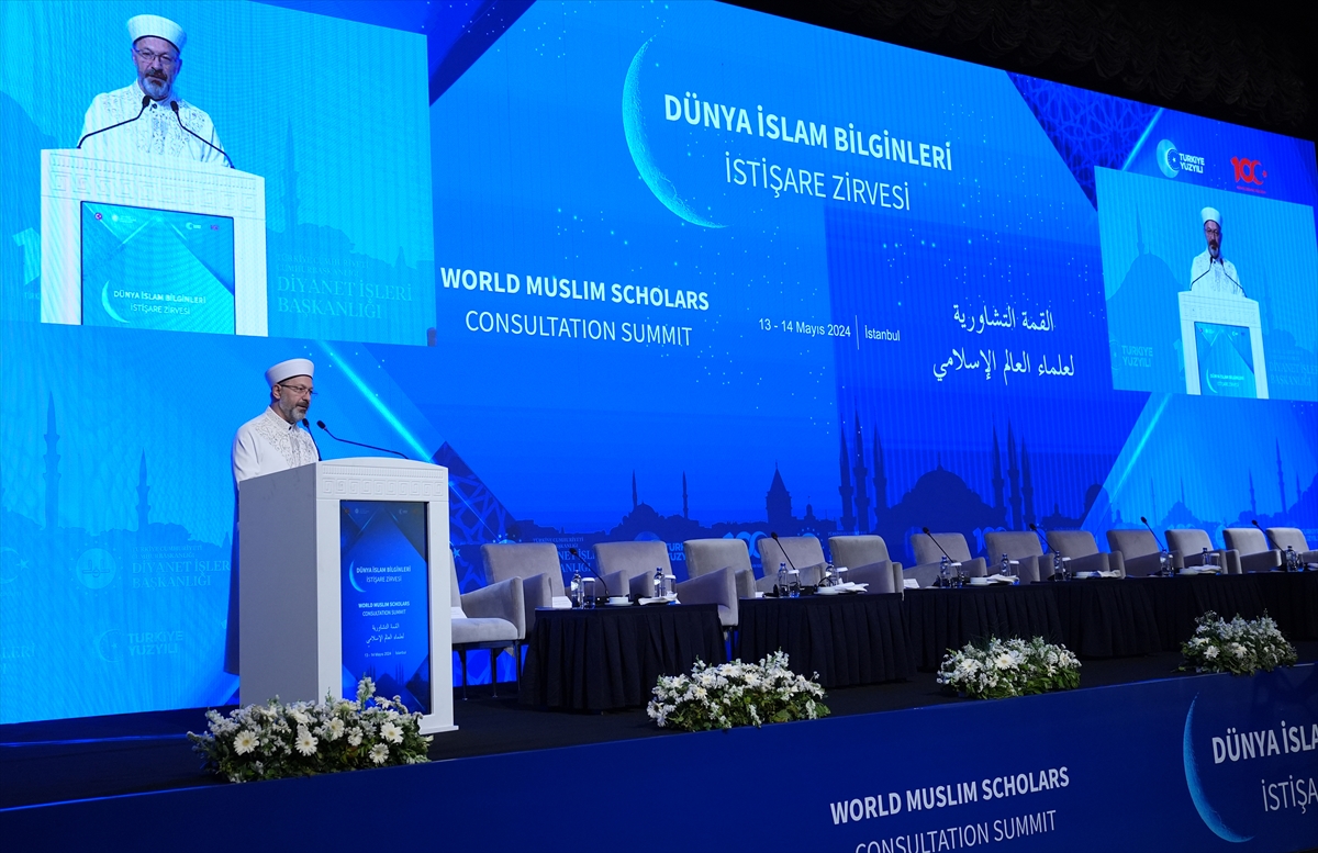 Diyanet İşleri Başkanı Erbaş “Dünya İslam Bilginleri İstişare Zirvesi”nde konuştu: