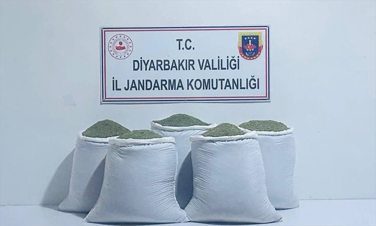 Diyarbakır'da 230 kilogram esrar ele geçirildi