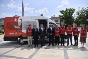 EDİRNE (AA) – Edirne’de hizmete başlayan Mobil Göç Noktası aracı,
