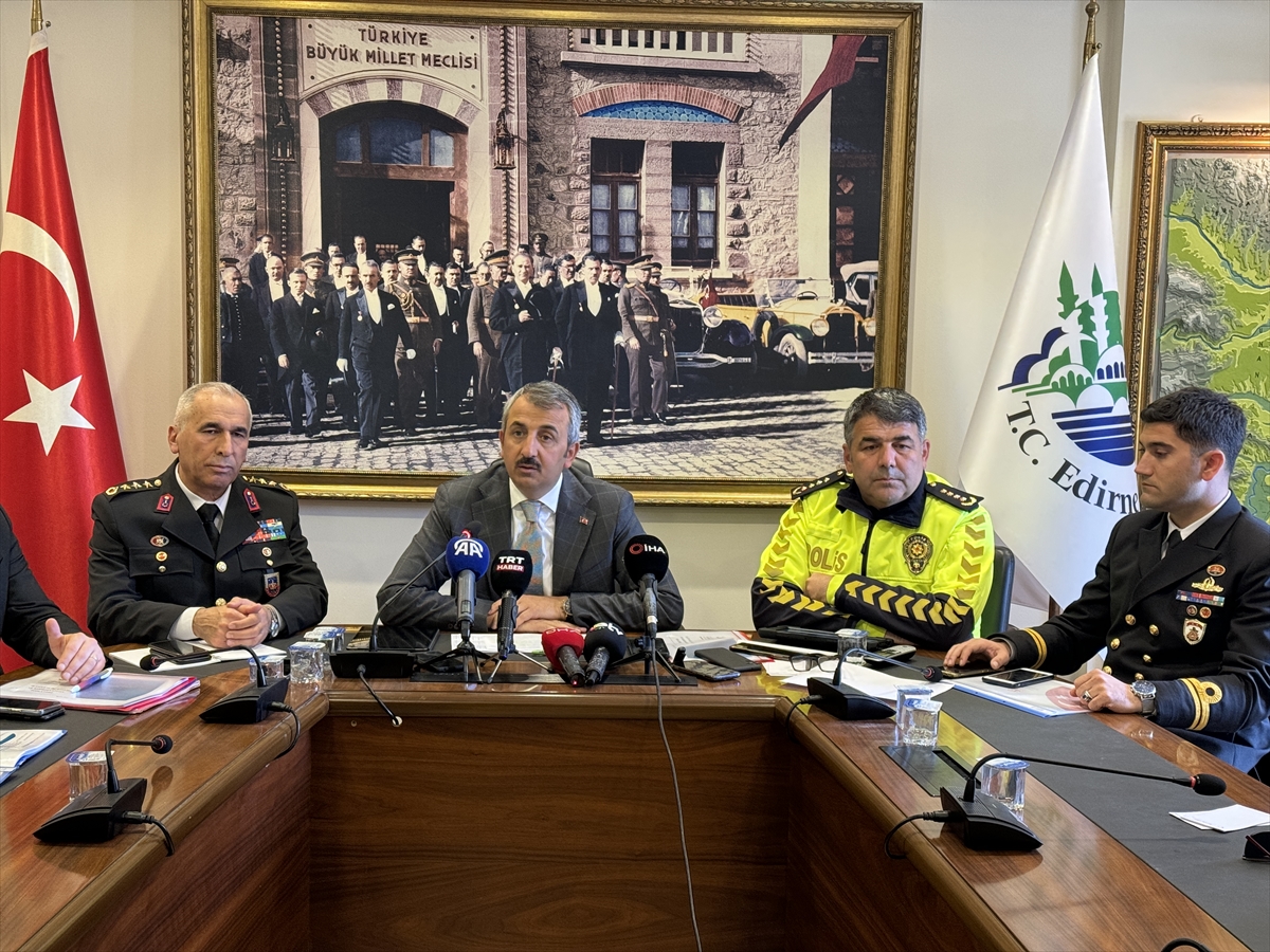 Edirne'deki sınır kapılarında yolcu trafiği geçen yıla kıyasla yüzde 15 arttı