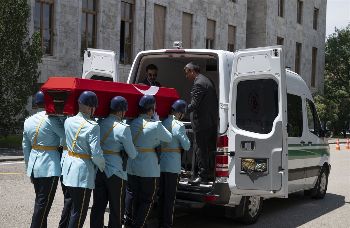 Eski Milletvekili Ekinci için Meclis'te cenaze töreni düzenlendi