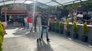 ESKİŞEHİR (AA) – Eskişehir'de polis ekiplerince düzenlenen uyuşturucu operasyonunda gözaltına