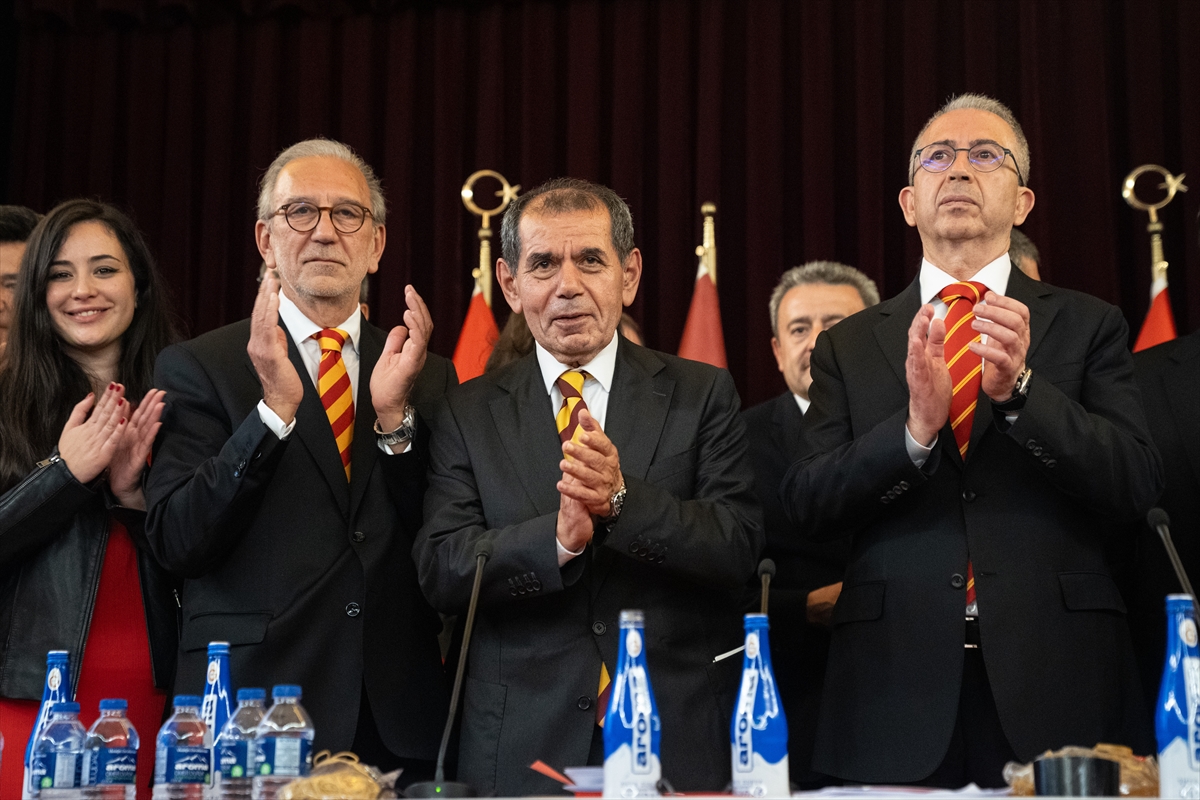Dursun Özbek, Galatasaray'daki “barış ve sevgi” iklimini devam ettirmek istiyor