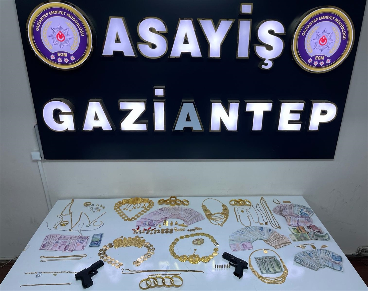 Gaziantep merkezli 5 ilde düzenlenen sahtecilik operasyonunda 17 zanlı tutuklandı
