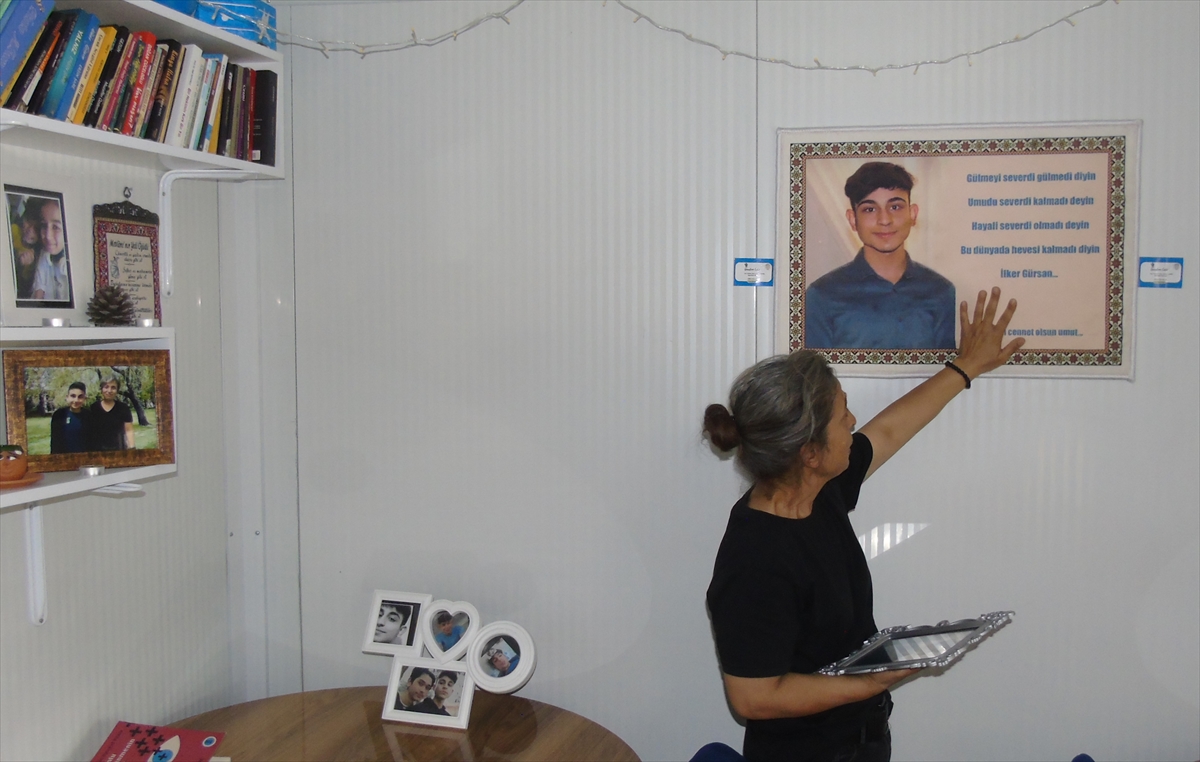 Gaziantepli anne, depremde kaybettiği oğlunun adını verdiği kafeyi işletiyor