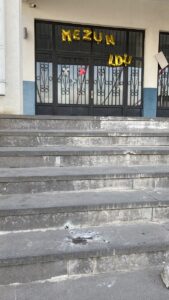 GAZİANTEP (AA) – Gaziantep'te bir lisenin mezuniyet töreninde helyum gazı