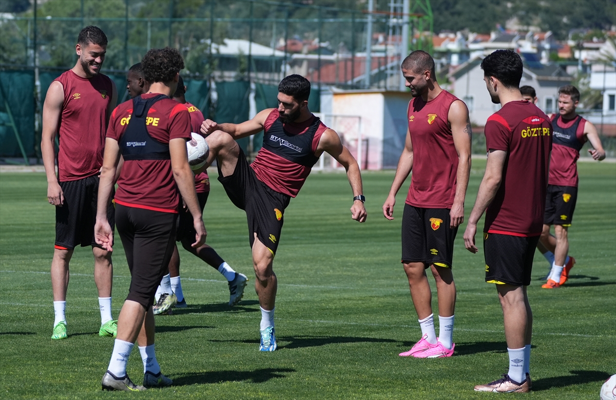 Göztepe Teknik Direktörü Stoilov, Süper Lig’e çıkmalarını değerlendirdi