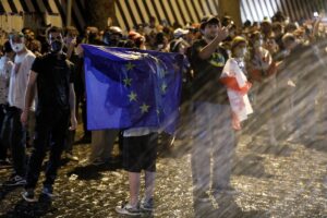 TİFLİS (AA) – Gürcistan’da, iktidardaki Gürcü Hayali Partisinin parlamentoya sunduğu