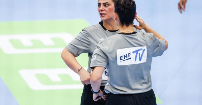 Hentbol hakemleri Hatipoğlu ve Şimşek, EHF Kadınlar Avrupa Ligi final maçını yönetti