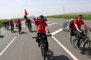 IĞDIR (AA) – Iğdır'da 1.Turan Yolu Bisiklet Turu gerçekleştirildi. Iğdır