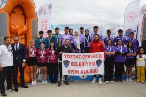 ANKARA (AA) – Intercity Rafting Türkiye Şampiyonası, Rize'de yapıldı. Türkiye