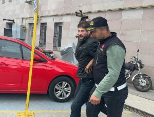 ISPARTA (AA) – Isparta'da bürosunda bir miktar uyuşturucu madde ele