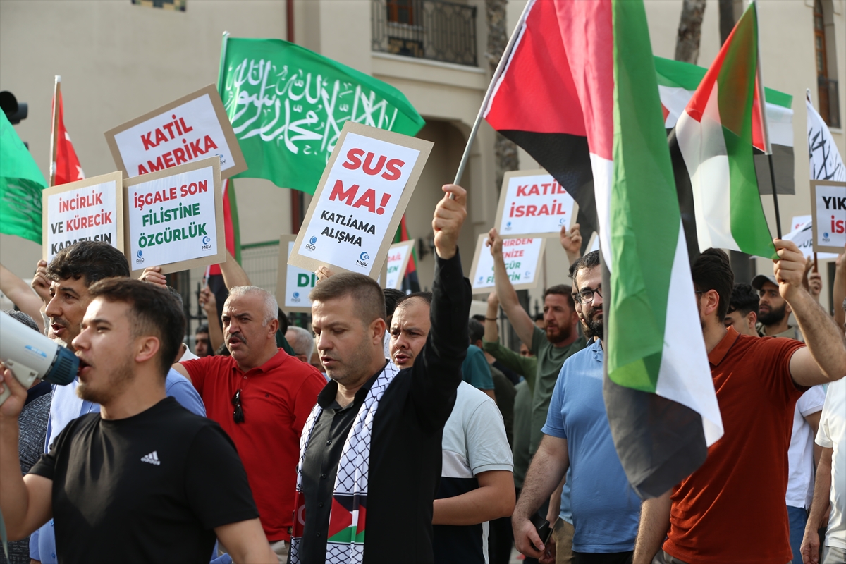 İsrail'in Gazze'ye yönelik saldırıları İskenderun'da protesto edildi