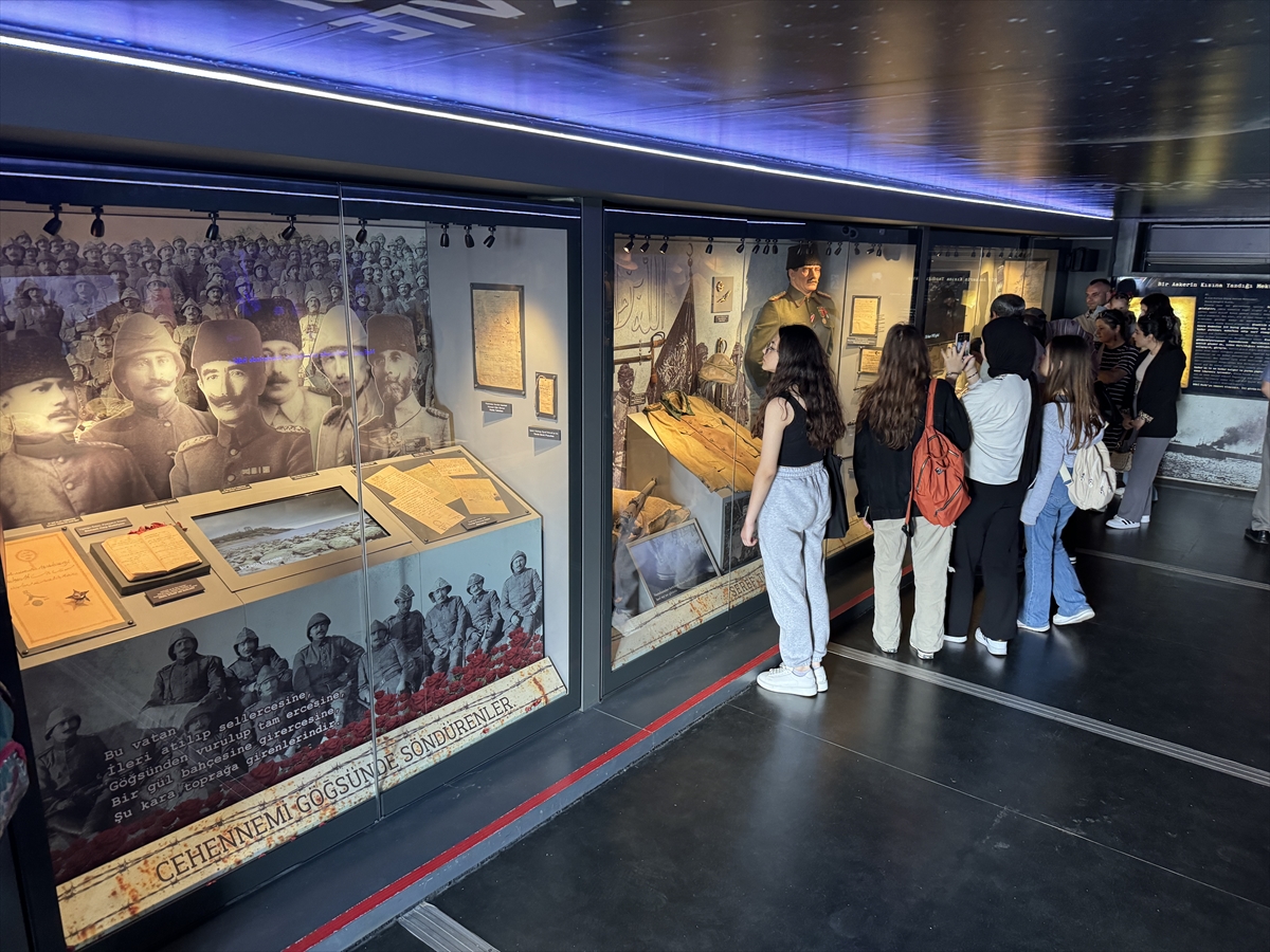 Kahramanların hatıralarıyla yola çıkan müze Çanakkale ruhunu Türkiye'nin dört bir yanına taşıyor