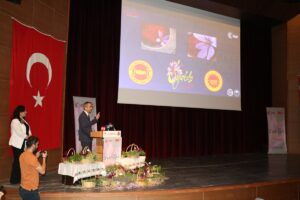 KARABÜK (AA) – Karabük'te tıbbı aromatik bitki yetiştiriciliğinin yaygınlaştırılması amacıyla