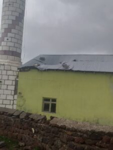 KARS (AA) – Kars'ın Digor ilçesinde yıldırımın isabet ettiği minarenin