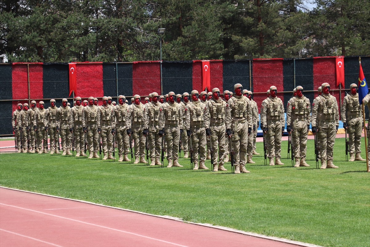 Kastamonu'da komandolar zeybek oynadı