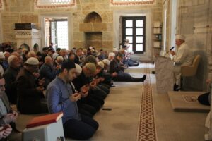 KOCAELİ (AA) – Kocaeli'nin İzmit ilçesinde "Her ay 253 Hatim"