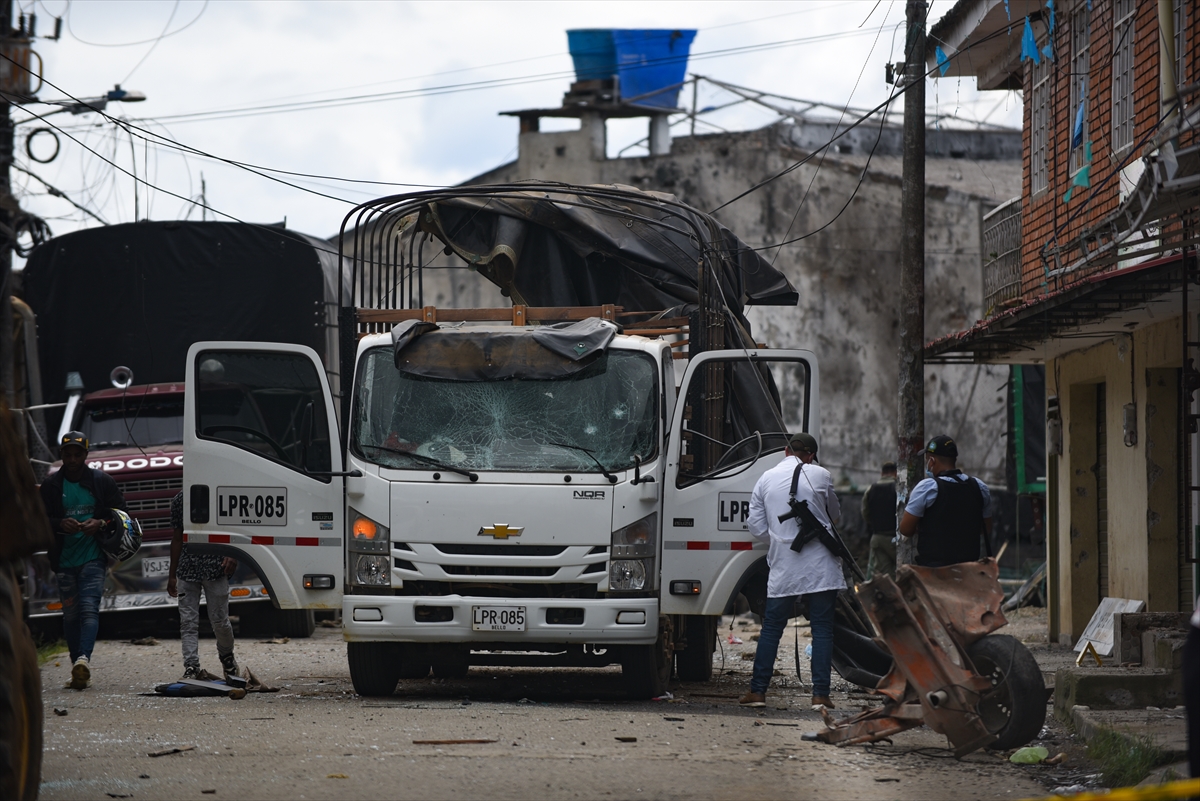 Kolombiya'da düzenlenen bombalı saldırıda 2'si polis 6 kişi yaralandı