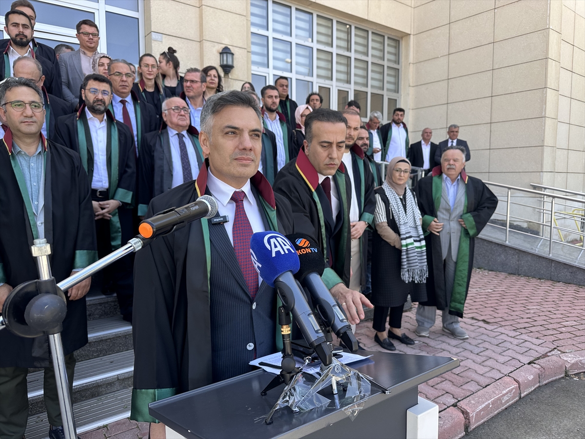 Konya'da avukatlar İsrail'in Gazze'ye saldırılarını protesto etti