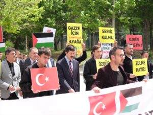 KÜTAHYA (AA) – Kütahya Sağlık Bilimleri Üniversitesinde (KSBÜ), İsrail'in Gazze'ye