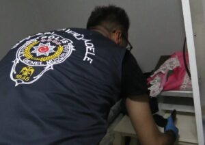 MERSİN (AA) – Mersin'de yasa dışı bahis oynattıkları iddiasıyla 19