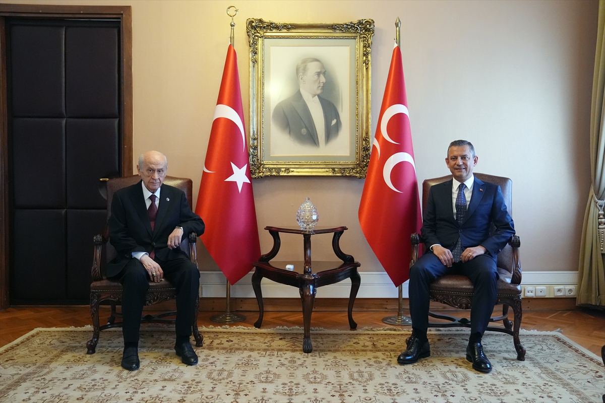 CHP Genel Başkanı Özel, MHP Genel Başkanı Bahçeli’yi ziyaret etti