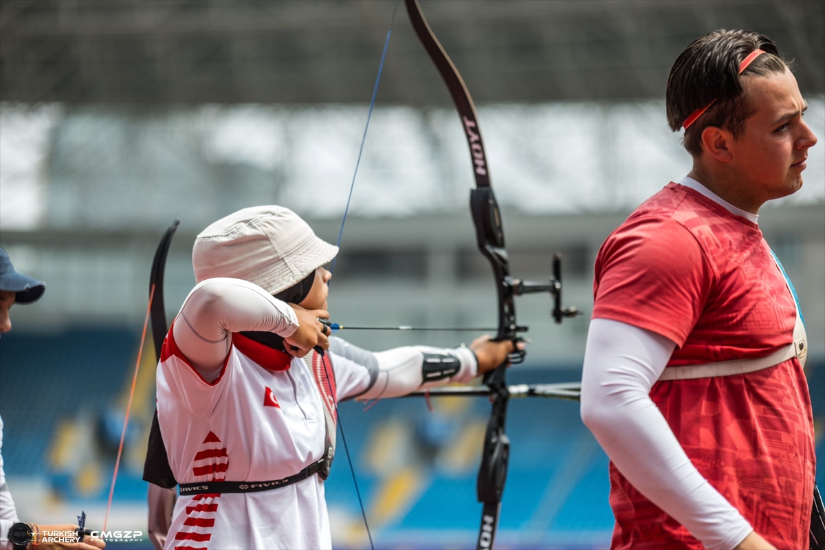 Milli okçu Elif Berra Gökkır, Paris 2024 Olimpiyatları kotası aldı