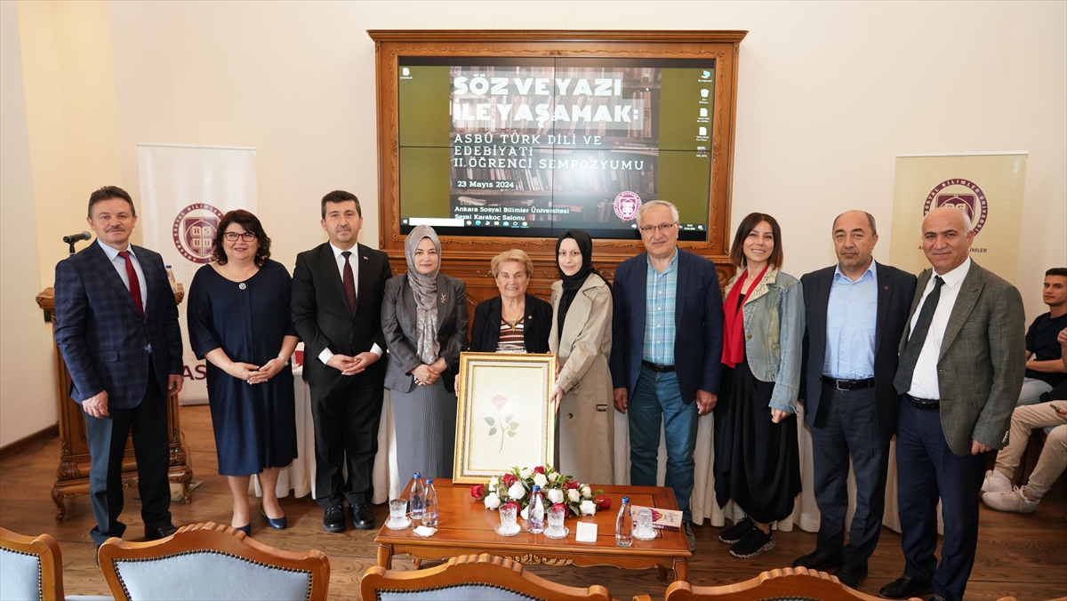 “Mona Roza”, ASBÜ'deki Sezai Karakoç Anı Odası'nı ziyaret etti