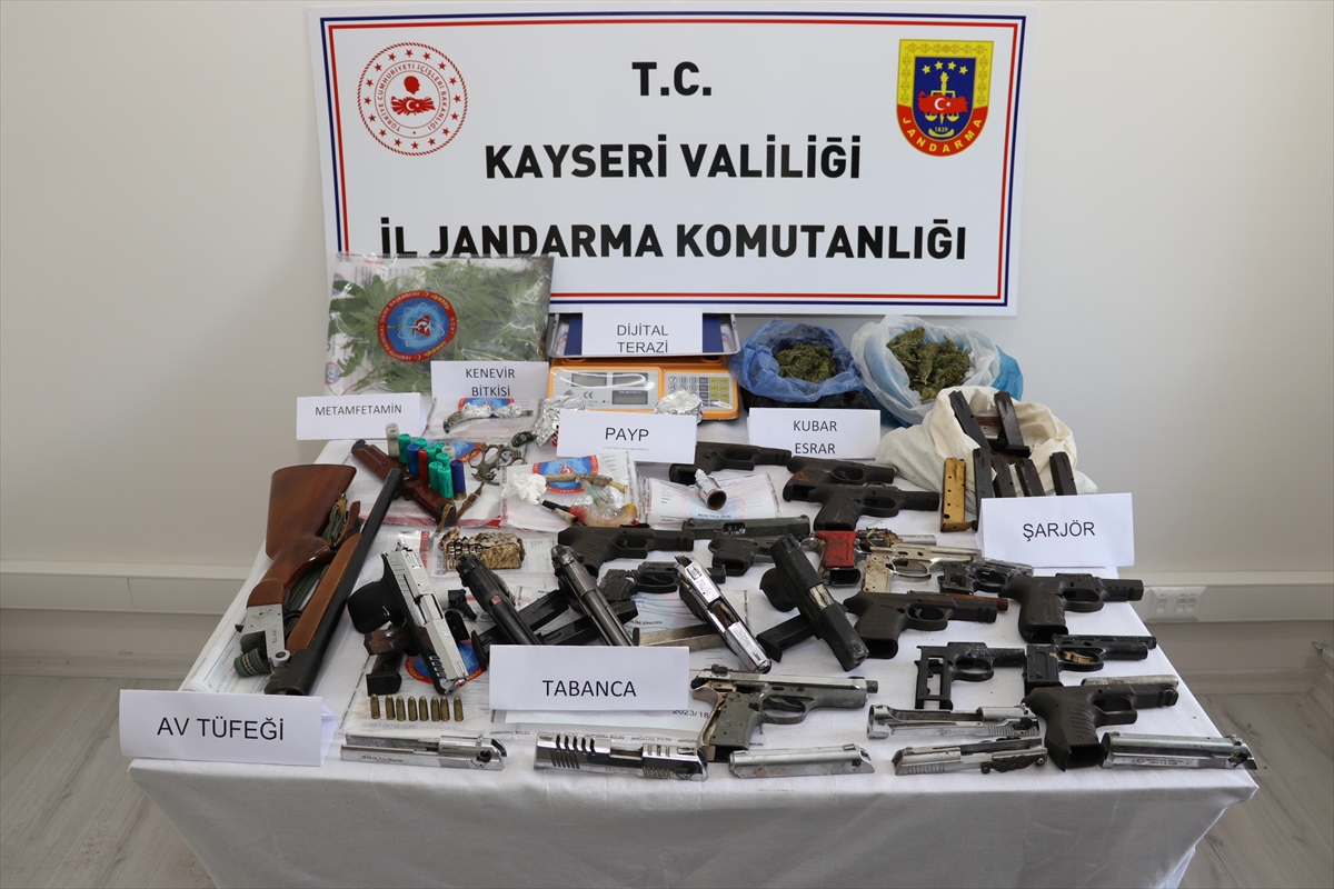 ANKARA (AA) – İçişleri Bakanı Ali Yerlikaya, 52 ilde düzenlenen