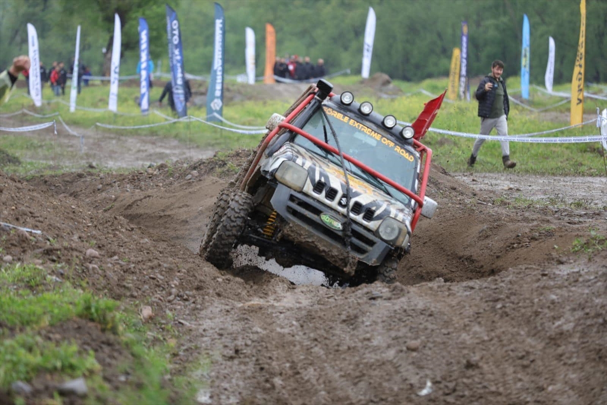 Off-road tutkunları Ordu'da yarıştı