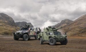 - Otokar, fuar süresince kendi tasarımı ve üretimi olan zırhlı