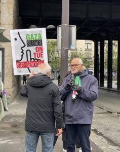 PARİS (AA) – Fransa'nın başkenti Paris'te Filistin destekçileri, İsrailli silah