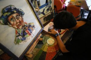 GAZİANTEP (AA) – BEYZA KAYNARPUNAR – Gaziantep'te, ilkokuldayken renk körlüğü