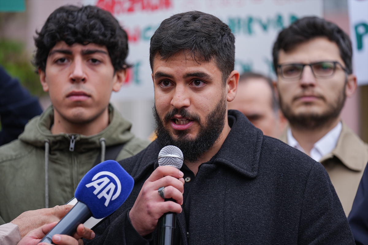 İstanbul Sabahattin Zaim Üniversitesi öğrencileri ABD'deki Filistin eylemlerine destek verdi