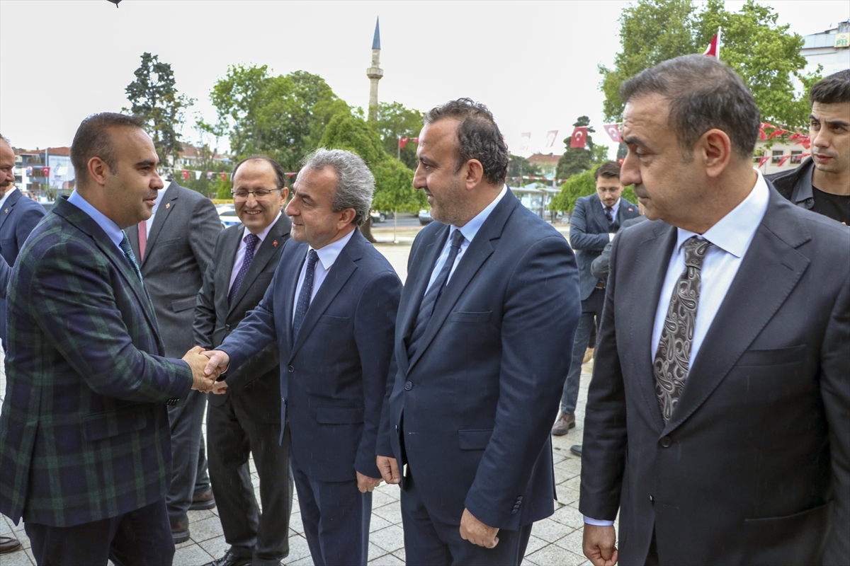 Sanayi ve Teknoloji Bakanı Kacır, Tekirdağ Valiliğini ziyaret etti: