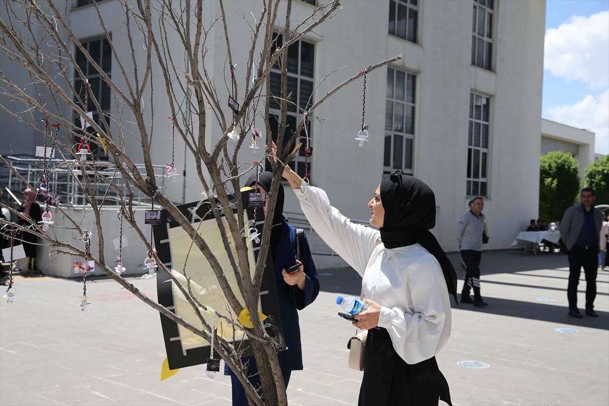 Siirt'te üniversite öğrencileri İsrail'in Gazze'ye yönelik saldırılarını protesto etti