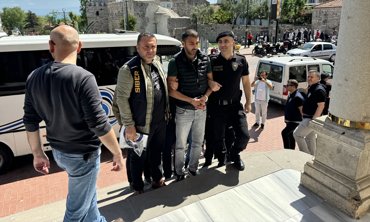 Sinop'ta “Sibergöz-40” operasyonunda yakalanan 43 şüpheliden 23'ü tutuklandı